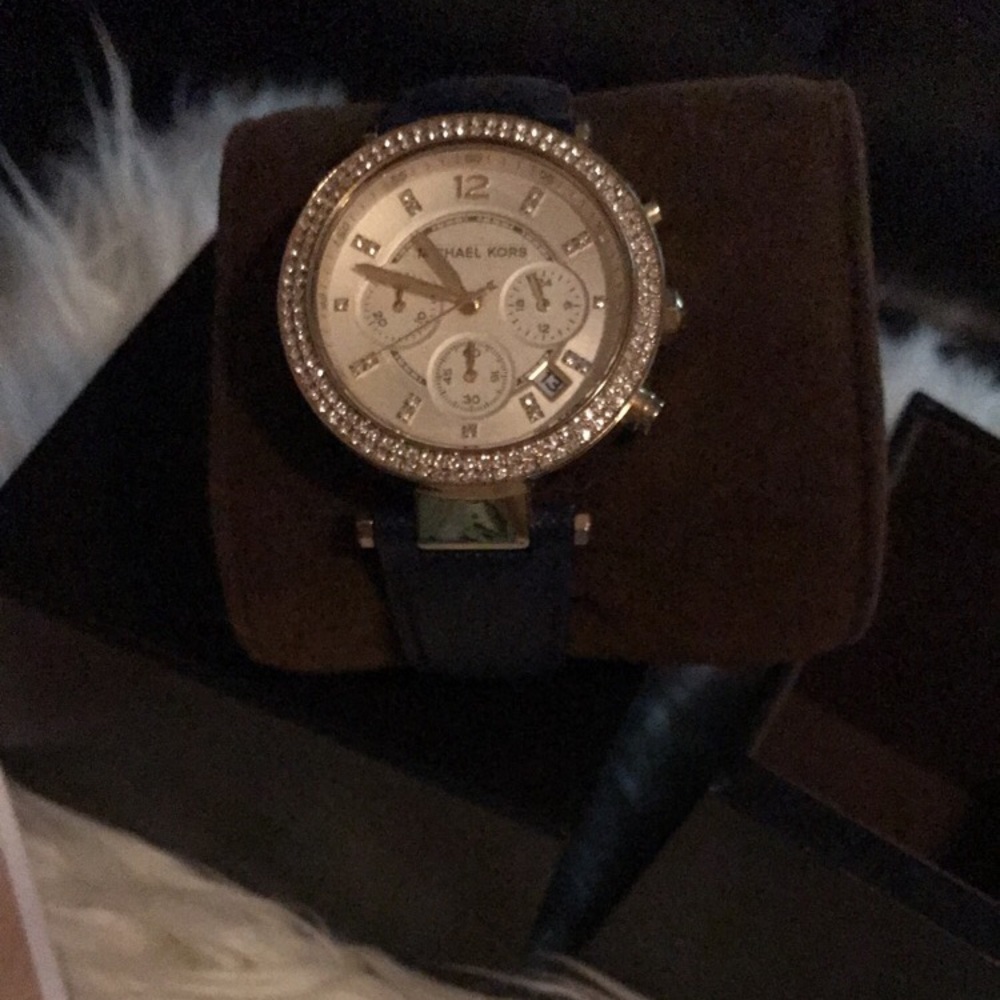 Michael Kors watch - Picture 3 of 6